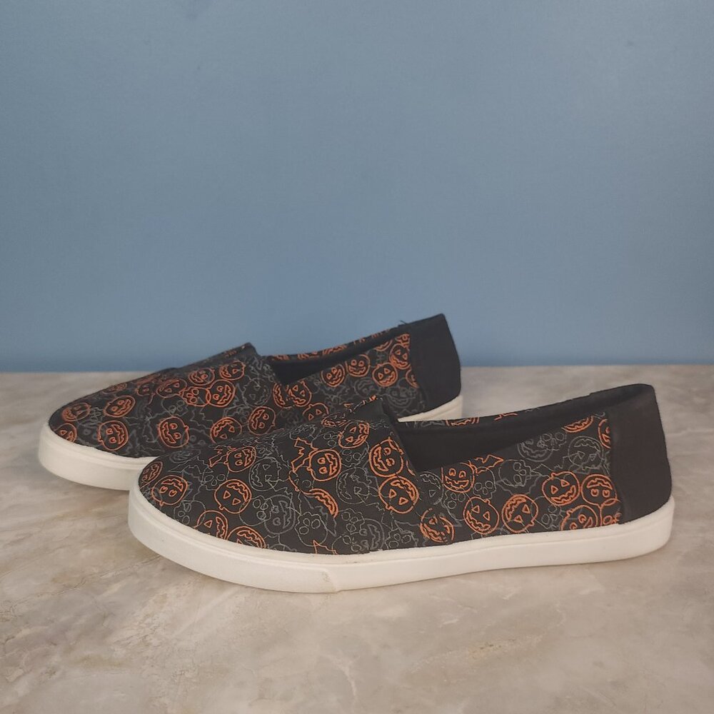 Tommy Bahama Halloween Womens Slip On Casual Shoes Glow in the Dark Sz 9 - Picture 2 of 8